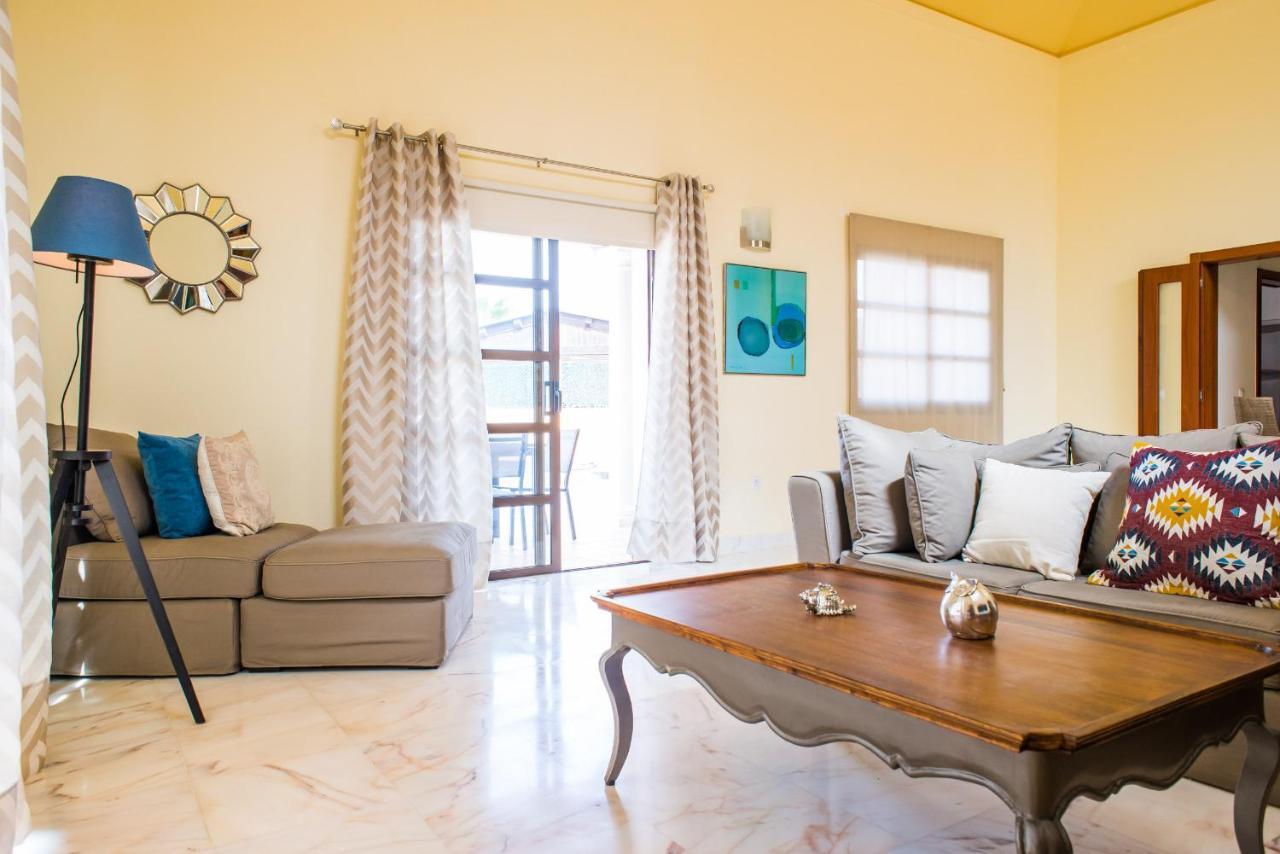 Villa Joy Private Pool Corralejo By Holidays Home Buitenkant foto